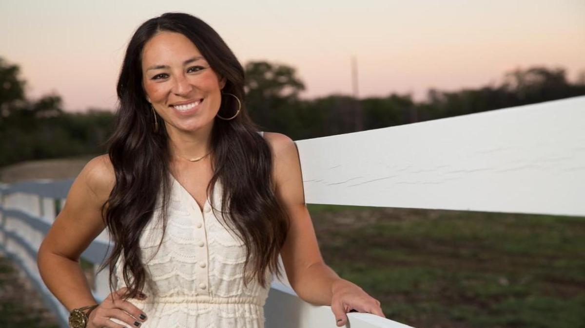 Joanna Gaines of HGTV’s “Fixer Upper” has written an essay on parenting that has her fans in tears.