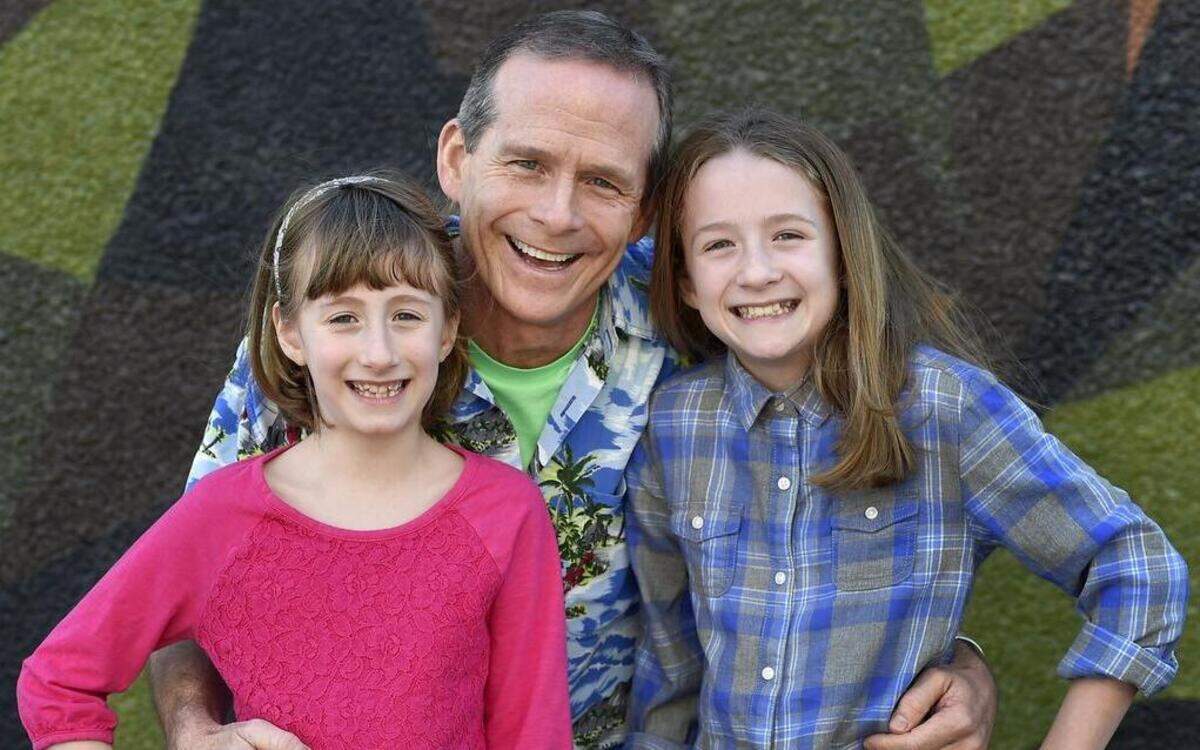 
Jim Cosgrove and daughters Willa (left) and Lyda
