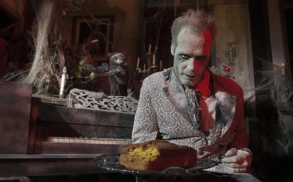 Harry “Ratman” Lewetzow has been scaring folks at The Edge of Hell for more than 30 years.