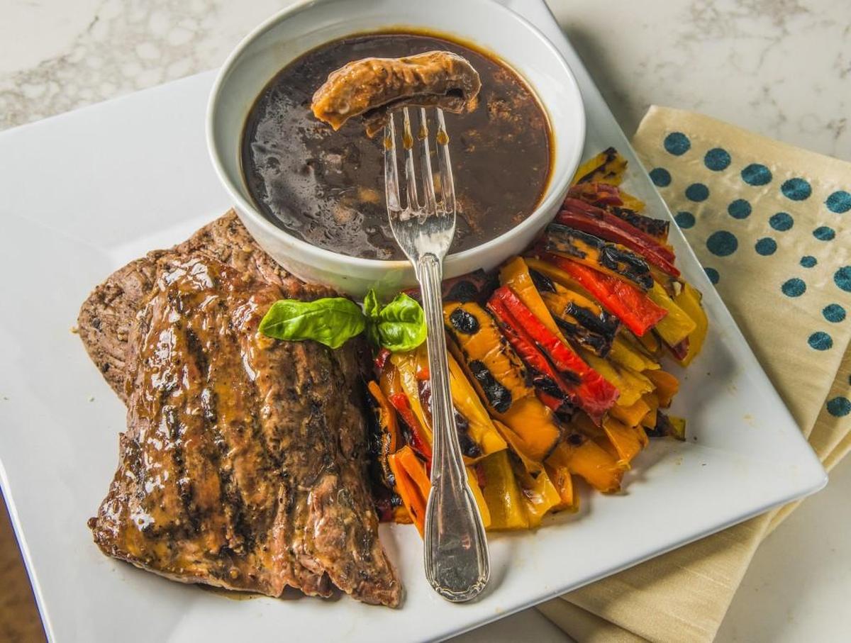 Skirt Steak Marinade to Wake You, with beef and veggies.