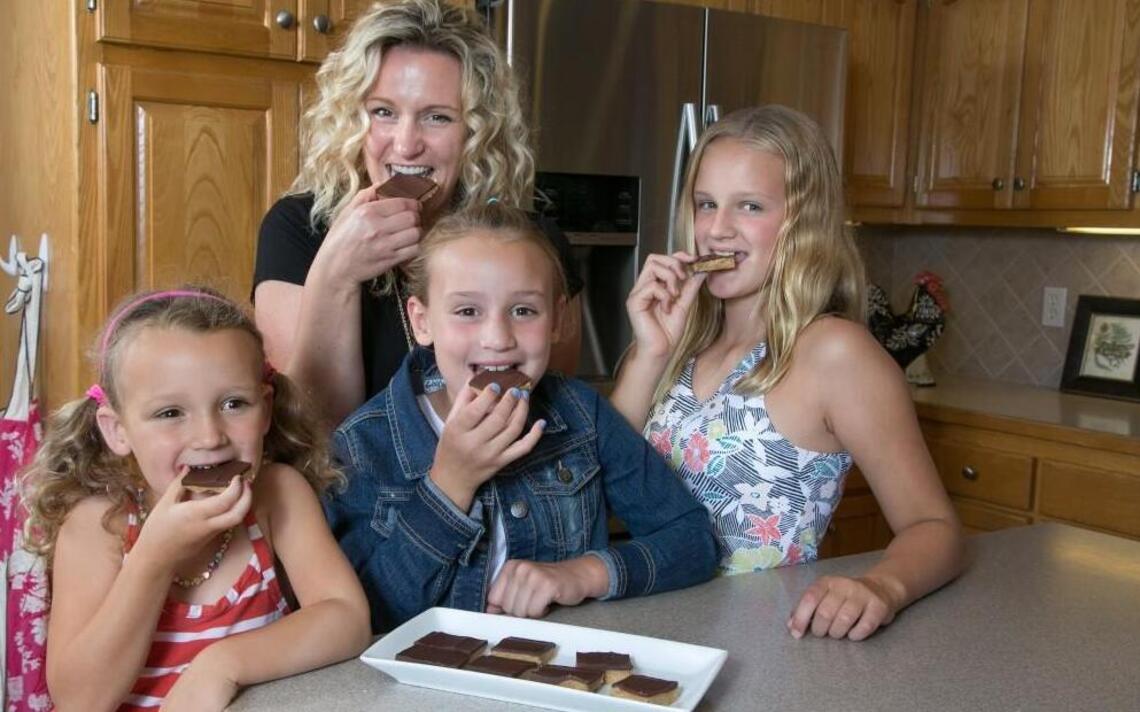 Easy chocolate peanut butter bars a winning recipe at work