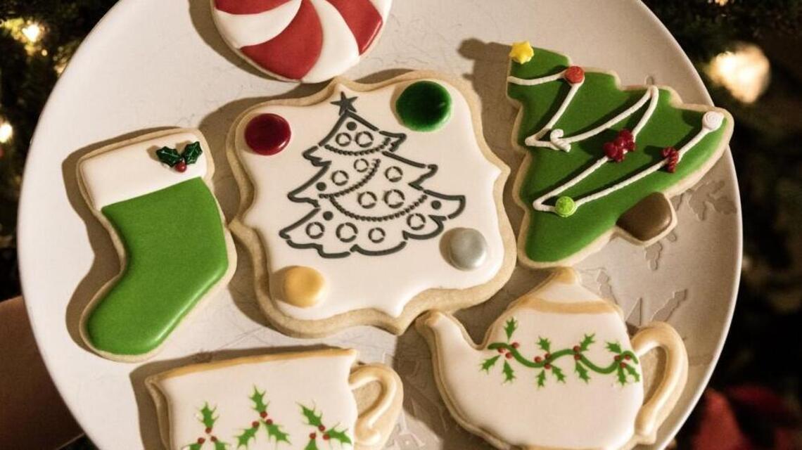 Beautiful sugar cookies are a delicious way to show gratitude