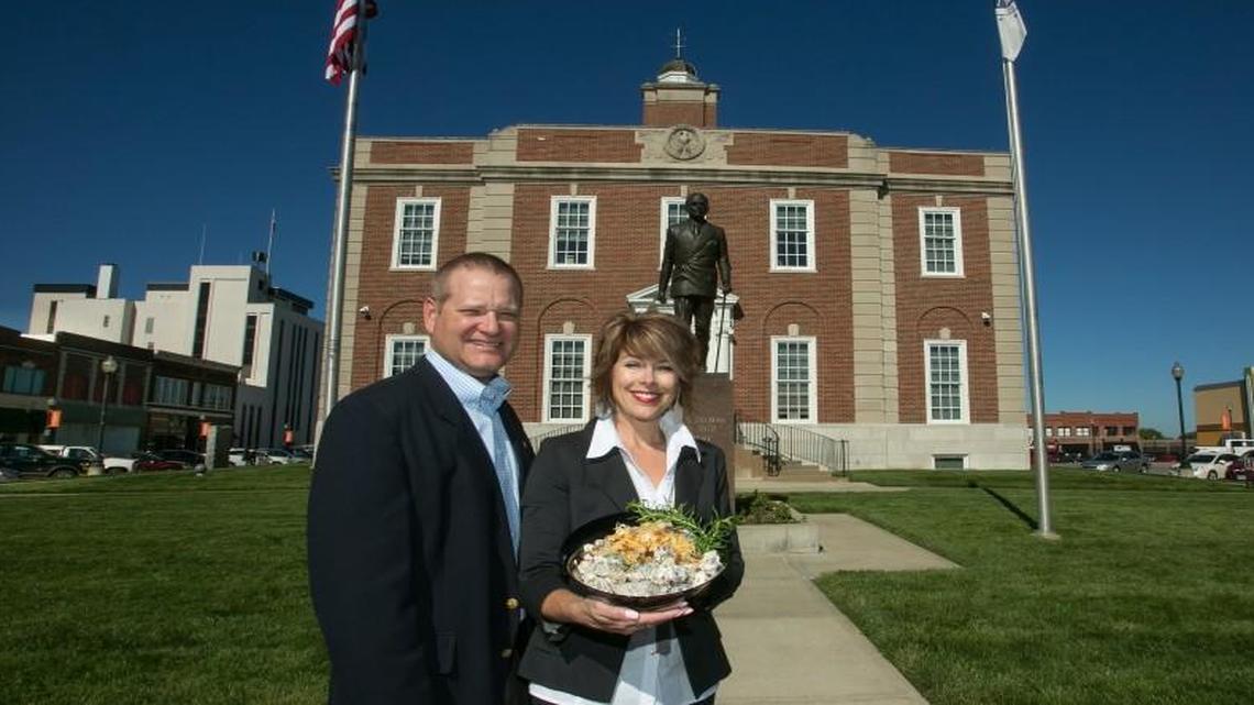 Eric and Amy Knipp relish the rich history of Independence, where Harry Truman’s statute holds a prominent place on Independence Square. Amy Knipp shares a recipe for Red Ranch Potato Salad in time for Independence’s annual Santa-Cali-Gon Days Festival.