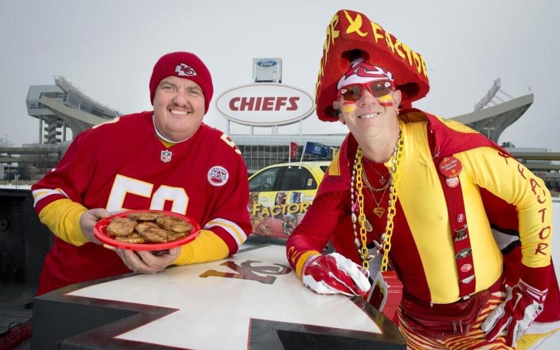Chiefs fans feast on KCK tailgater Jeff Brown’s pork chops
