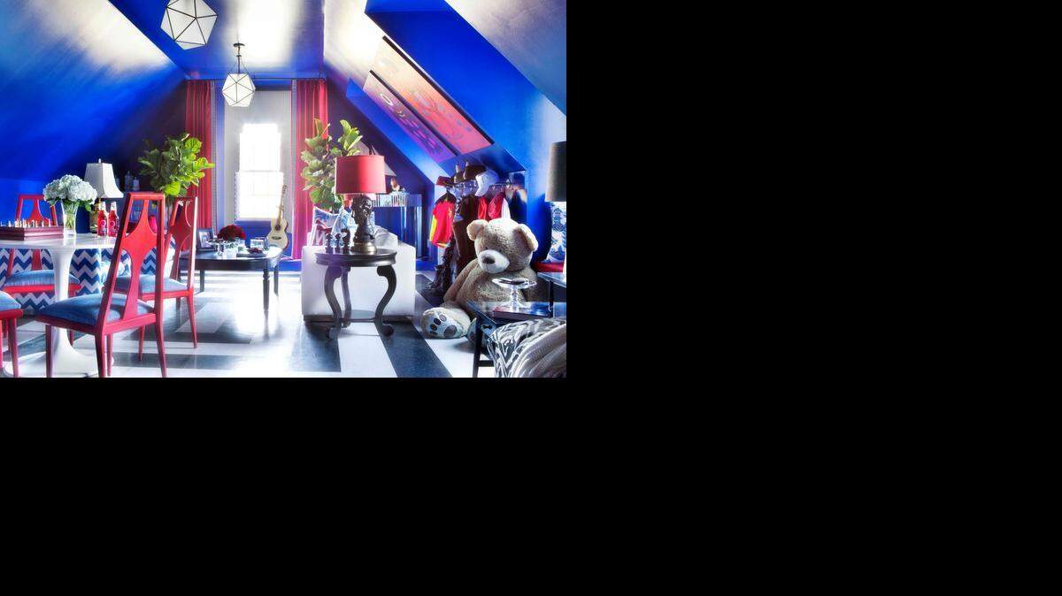 
Designer Brian Patrick Flynn suggests pairing electric or midnight blue with other bold colors like red and keeping it all balanced with white or black. 


