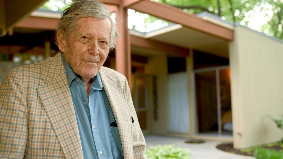 
Don Drummond, noted builder of modern ranches in Kansas City in the mid-20th century. 
