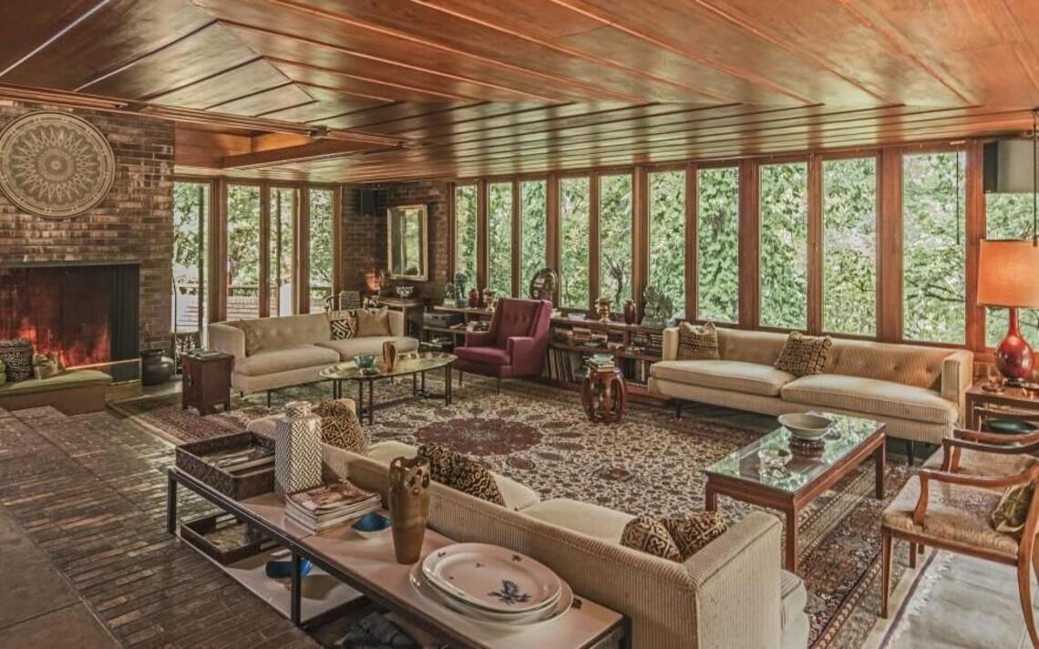 KC Frank Lloyd Wright home’s new owner, from Nebraska, toys with idea: A Husker room?