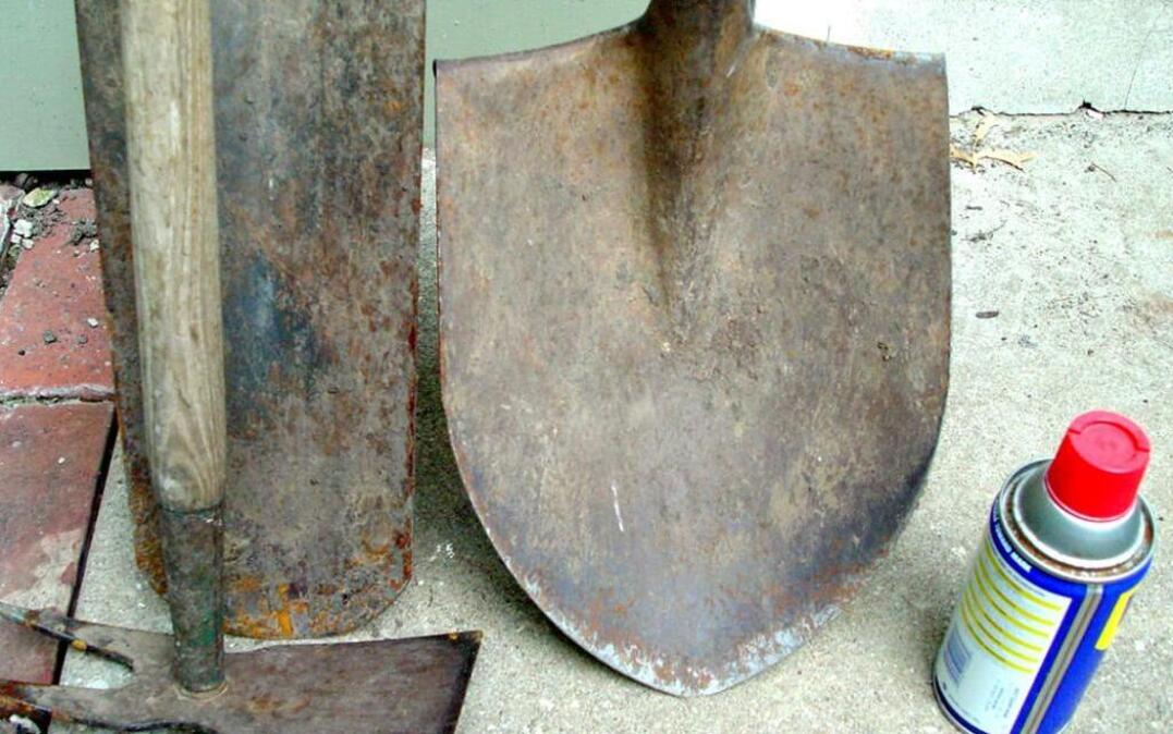 Winter is a good time to care for your garden tools so they’re ready when spring rolls around. Make sure to clean metal surfaces of mud and dirt. Once clean, wipe metal surfaces with a protective coating of household lubricating oil.