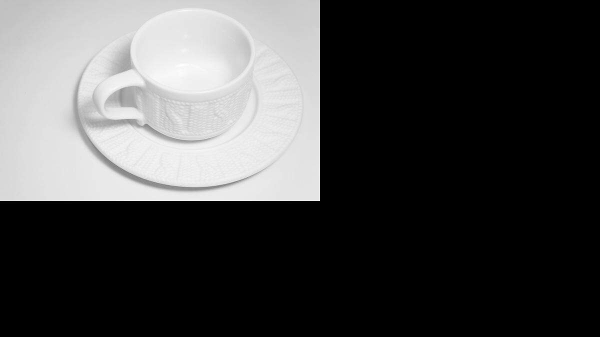 
A knit texture turns MollaSpace’s Sweater Cup and Saucer into a cozy holder.


