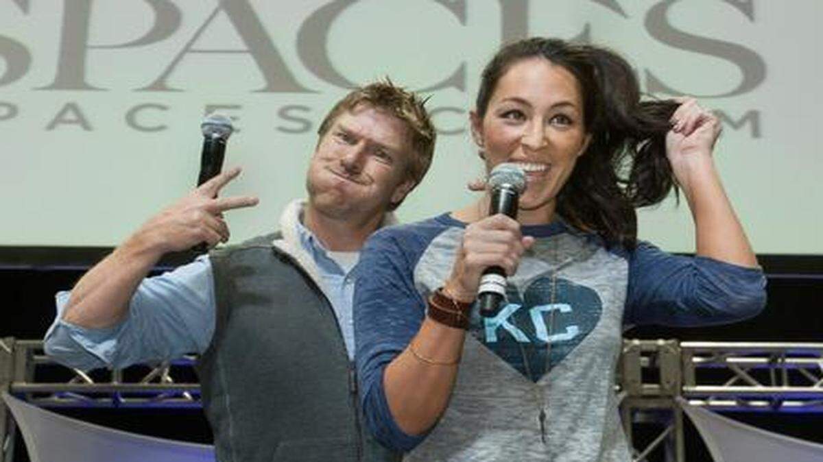 
The new rock star couple of home renovation, Joanna and Chip Gaines, were big stars Sunday at the Greater Kansas City Home Show in Bartle Hall. Joanna Gaines answered a question from the audience as her husband, Chip Gaines, made faces behind her. They’re the stars of the HGTV show “Fixer Upper.”
