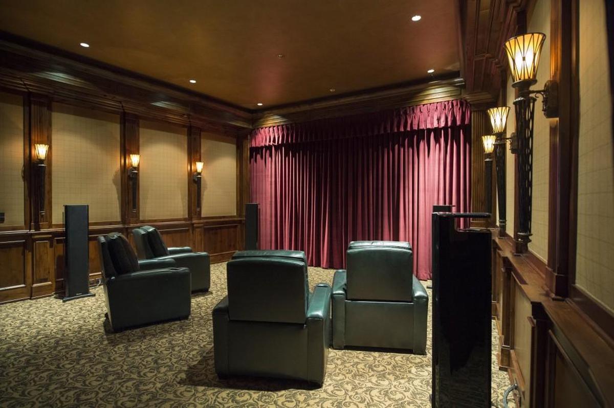It’s not unusual to find movie theaters in Kansas City mansions that look like they were teleported from a cineplex.