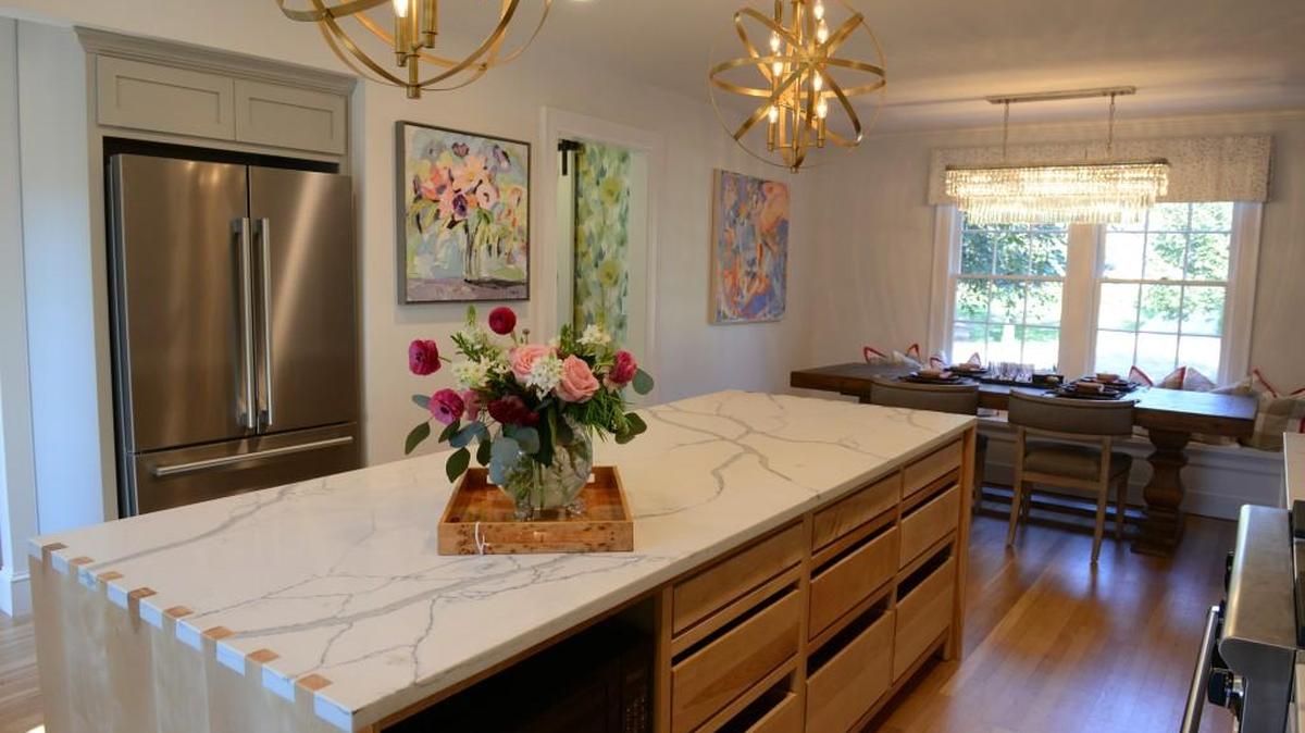 Tamara Day restored an English Tudor near Ward Parkway for the DIY Network’s “Bargain Mansions.” She turned the home’s tiny kitchen into a light, airy one.