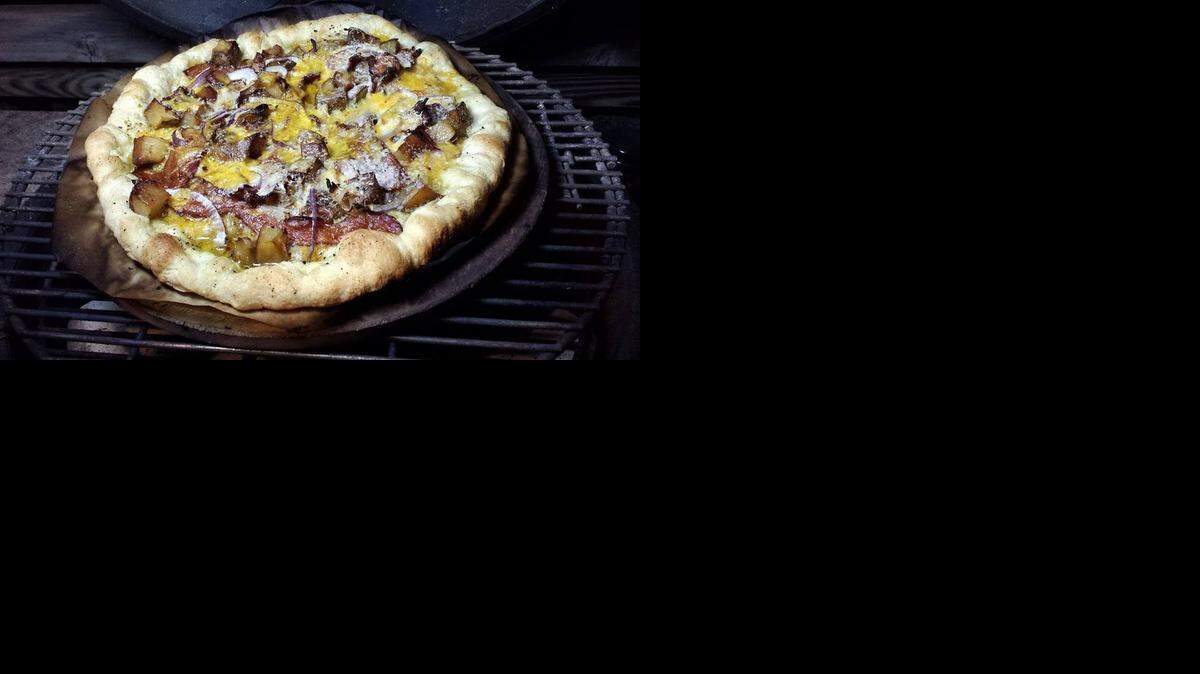 
Loaded Baked Potato Pizza
