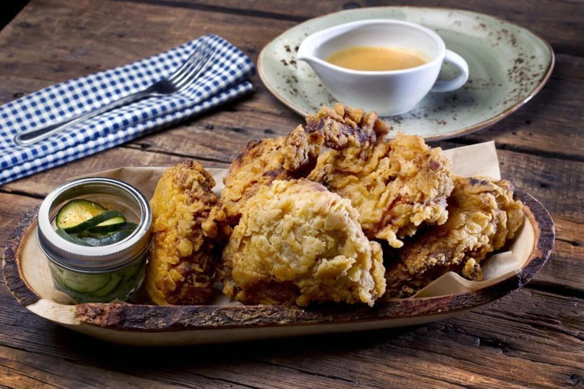 Taylor Swift dined at Rye KC in Leawood on Dec. 30, a restaurant known for its Midwest comfort food, like fried chicken.