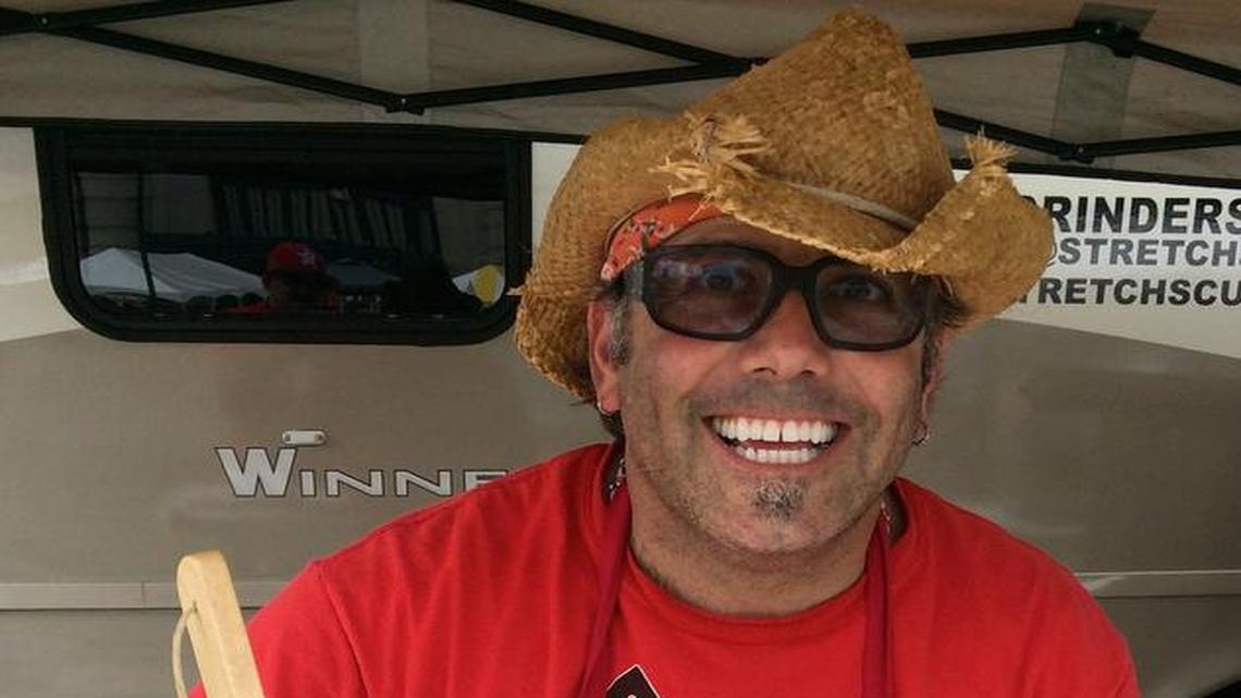 
Jeff “Stretch” Rumaner, owner of Grinders and Crossroads KC, will appear on Food Network’s “Cutthroat Kitchen” May 31.
