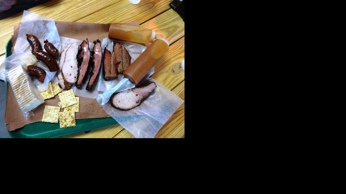 
Hays County house made links, turkey, pork spareribs, brisket, pork chop and fantastic sauce.
