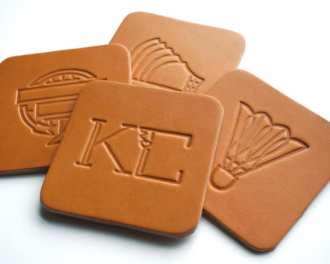 Kansas City Landmark Coasters ($32) — This set of four leather coasters from Flint & Field features images of a Nelson-Atkins Museum of Art shuttlecock, the Kauffman Center for the Performing Arts, the Western Auto sign and the company’s own original KC Love design, making it as lovely as it is useful. Available at local retailers and online. www.flintandfield.com