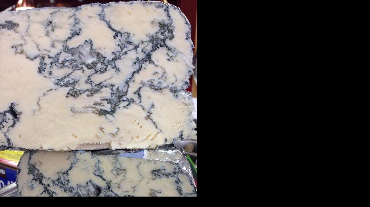 
Cool blue streaks across Jersey Blue’s interior.
