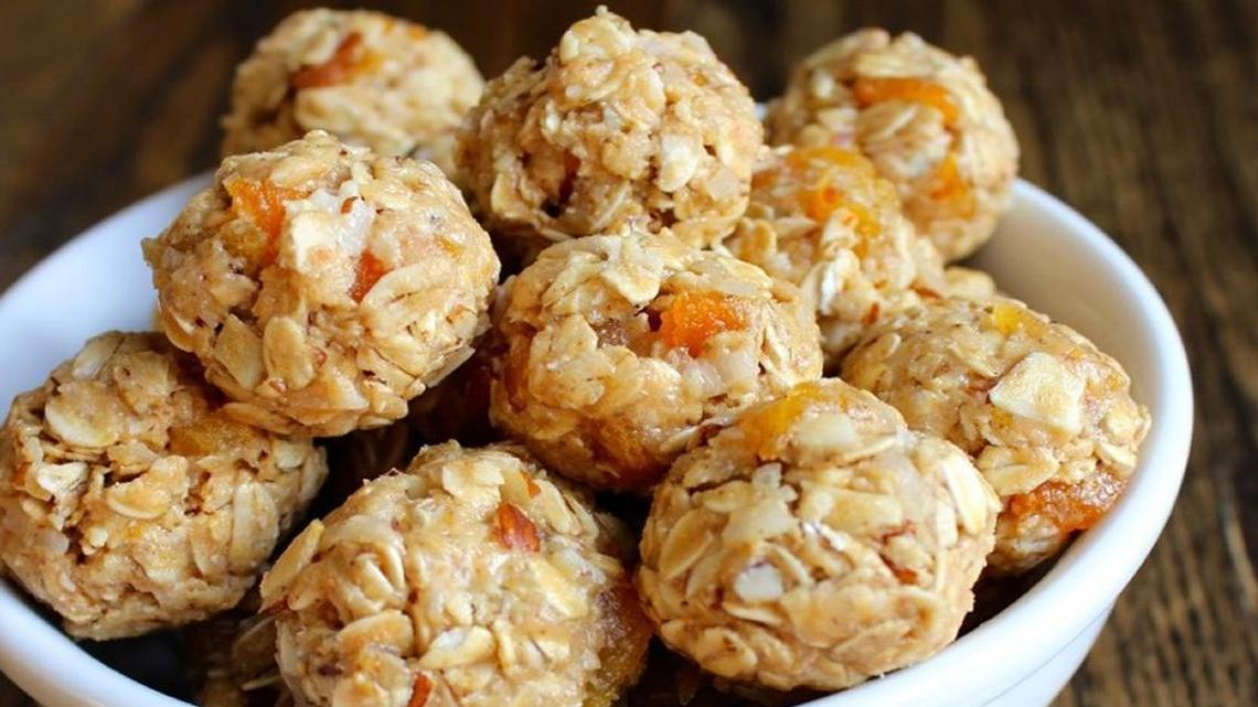 
Royals team nutritionist Mitzi Dulan has been making her Honey Peanut Butter Protein Energy Balls for the players before each game.
