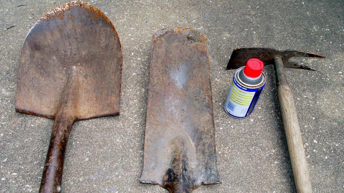Garden tools.