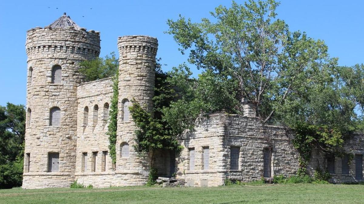 The workhouse castle at 21st and Vine, before graffiti and time took their toll.