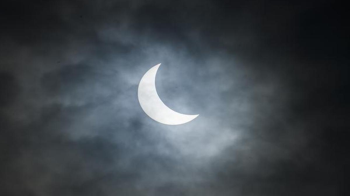 Though we missed seeing the solar eclipse <137>(when the moon passes between the sun and Earth) <137>Friday that was visible over some parts of Europe, <137>— here it is over Denmark — <137>it doesn’t mean we’ll be short on celestial wonders this year. <137>Astronomers are gearing up for good shows from two lunar eclipses and several planets.The solar eclipse as it appeared over the isle of Moen in southeast Denmark on Friday March 20, 2014. Sky-gazers in some parts of Europe were treated to a perfect view of the solar eclipse Friday as the moon blocked out the sun in a clear sky, but many parts of the continent were obscured by cloud. <137>
