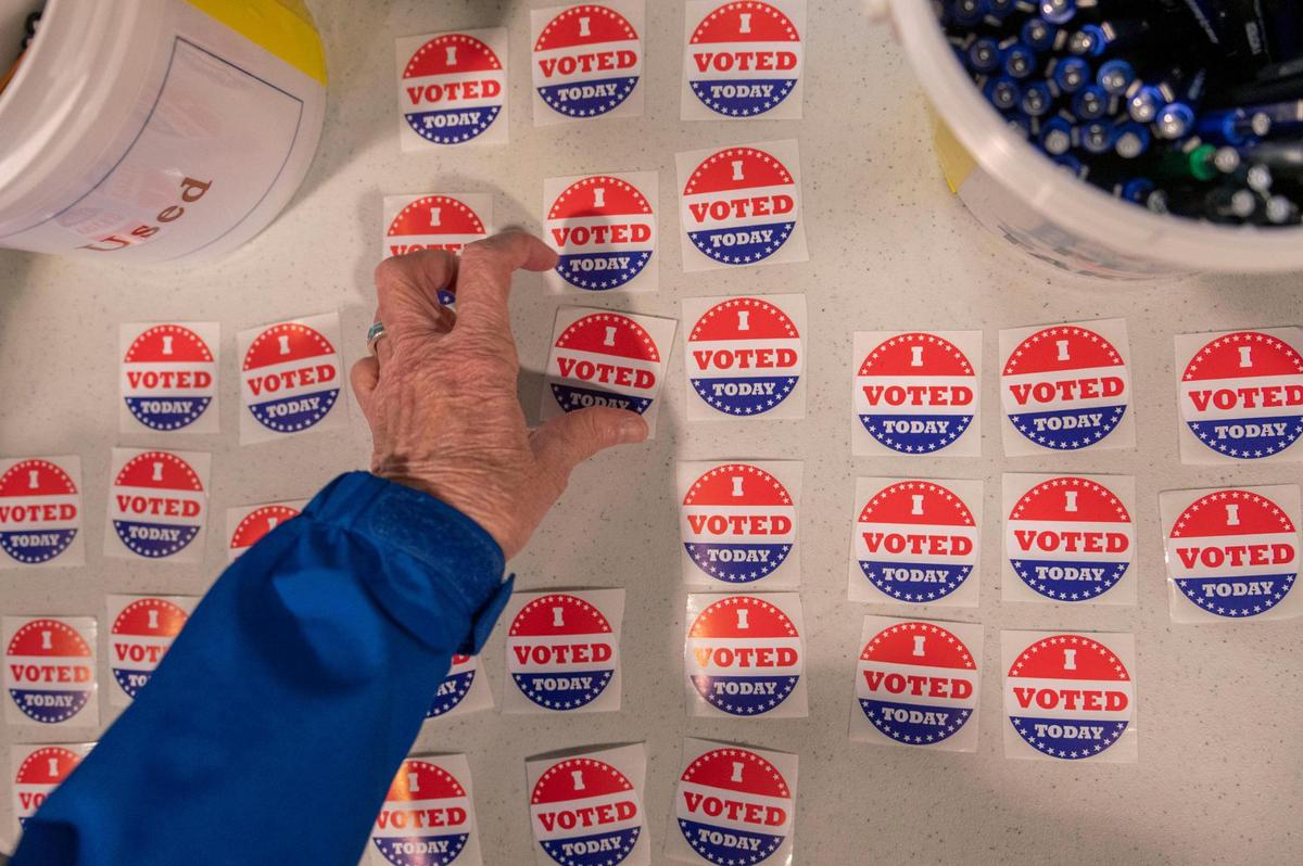 Missouri voters casted their ballot early at Union Station on Tuesday, Oct. 25, 2022, in Kansas City.