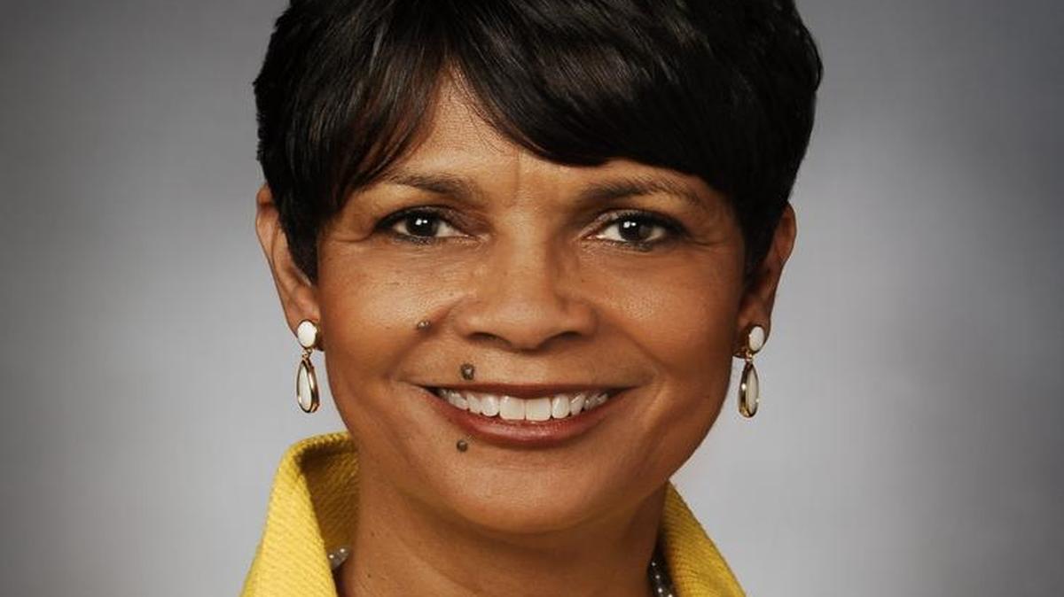 Debby Ballard, director of community affairs at Sprint and president of the Sprint Foundation, will receive the 2016 Athena Leadership Award from the Chamber of Commerce of Greater Kansas City.