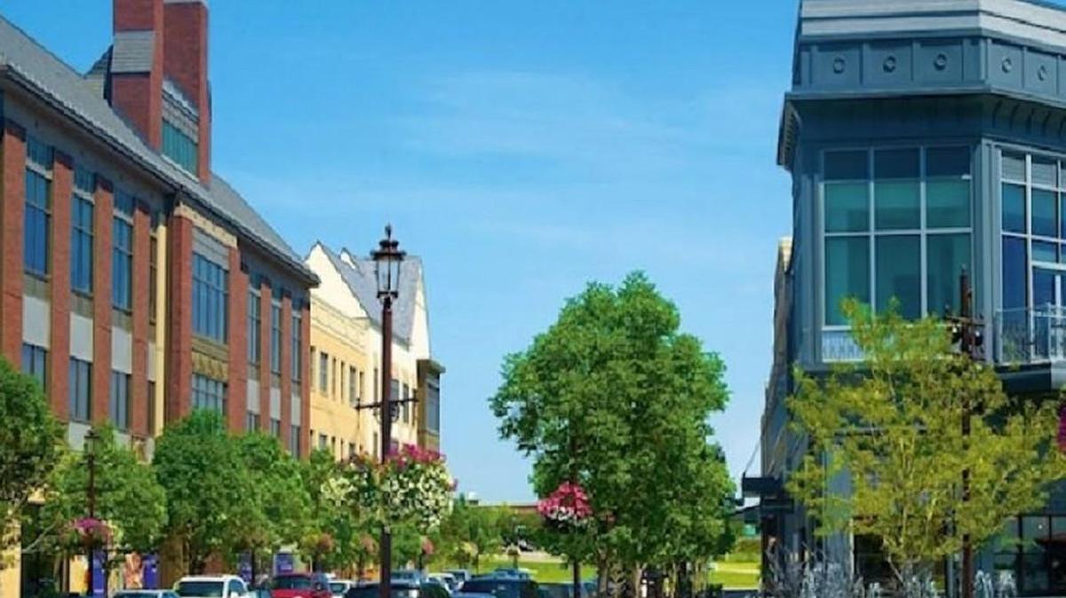 Mixed-used apartment development in Leawood