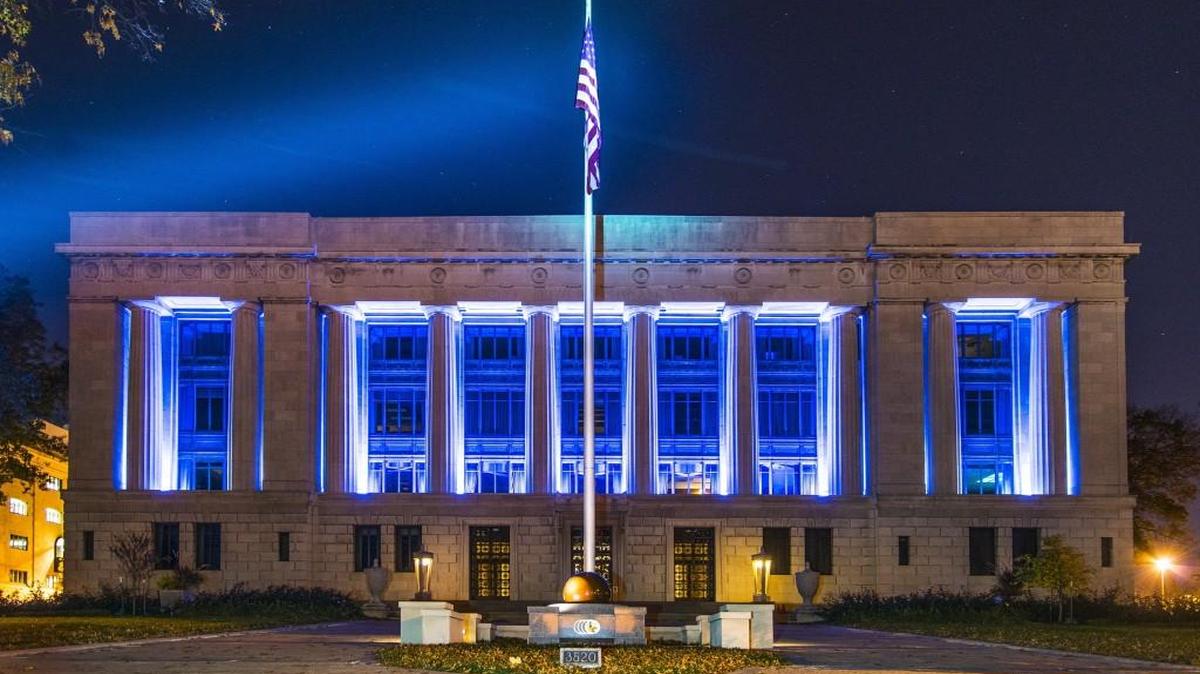 For 2016ear, Kansas City Life Insurance Co. earned $22.3 million on revenue of $445 million.