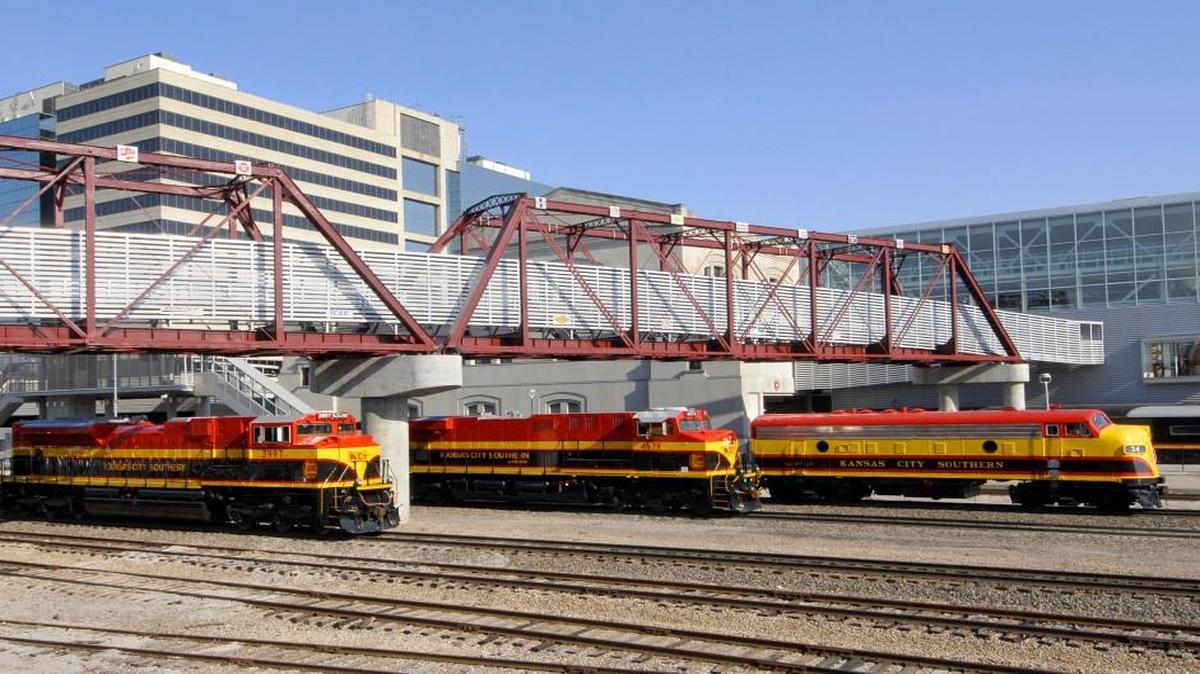 Kansas City Southern’s rail business into and out of Mexico made it a target for sellers in Wednesday’s market on concerns about President-elect Donald Trump’s trade policies.