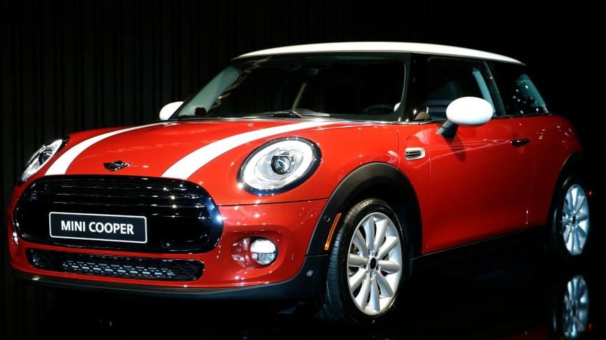 BMW’s Mini brand plans soon to make its new cars available with devices that enable owners to rent out their vehicles, like Airbnb Inc. does with spare rooms and empty apartments. The system includes features that accept payment and track the vehicle to make sure the renter doesn’t go for a one-way joyride.