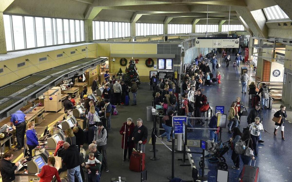 
The Kansas City Aviation Department reported that 853,986 passengers arrived and departed in April from Kansas City International Airport. Passenger boardings in April also rose 6.5 percent from a year earlier to 426,326.
