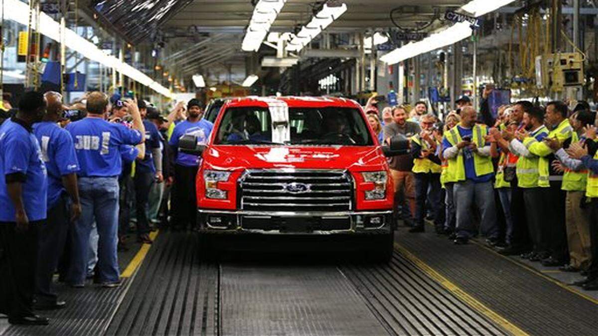 
A 2015 F-150 rolls off the assembly line at the Dearborn Truck Plant in Dearborn, Mich.
