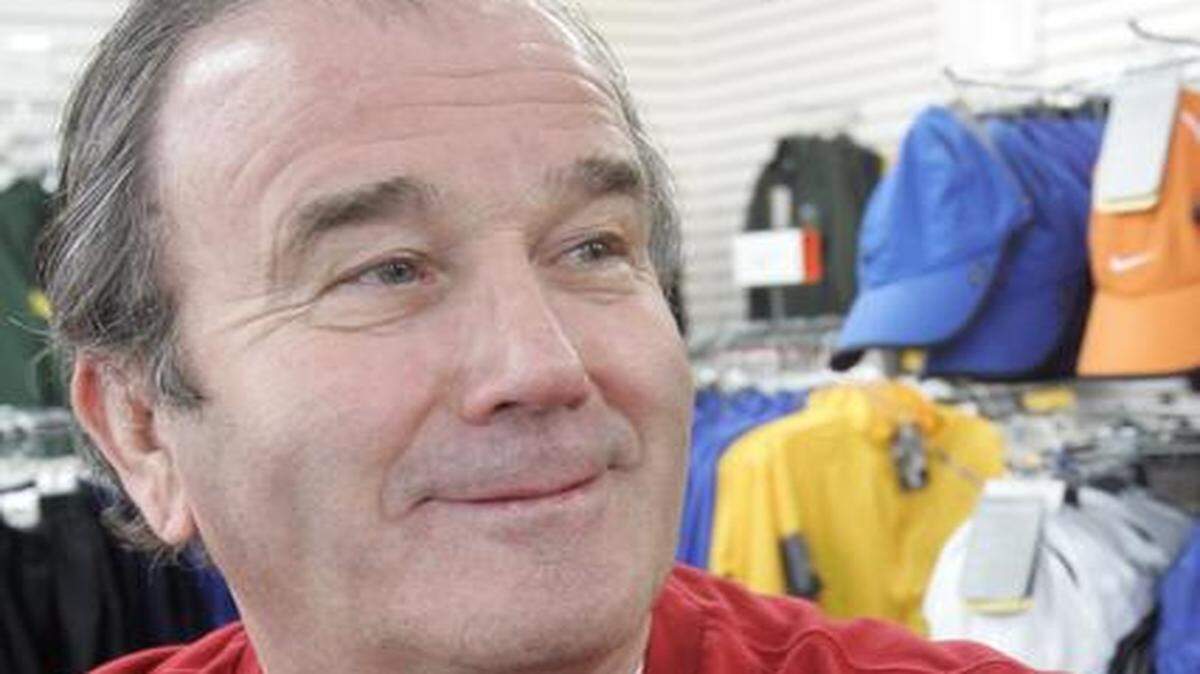 
Garry Gribble, who opened his first Garry Gribble’s Running Sports store 30 years ago, has sold the business to the Running Specialty Group. The five area Gribble’s stores in Kansas City, Overland Park, Independence, Lawrence and Topeka will continue to operate under their familiar name.
