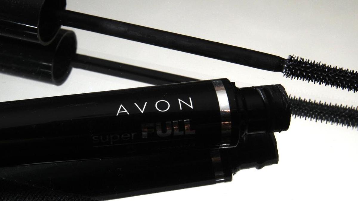 
Shares of Avon were halted three times in volatile trading Thursday after a regulatory filing announcing an $8.2 billion takeover bid for the company came under scrutiny.
