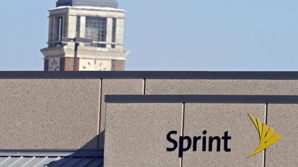 
A statement from the U.S. attorney’s office said that between 2007 and 2010, Sprint included in its bill to federal agencies “the costs of making certain upgrades to its system” in addition to its costs for the intercept charges. 
