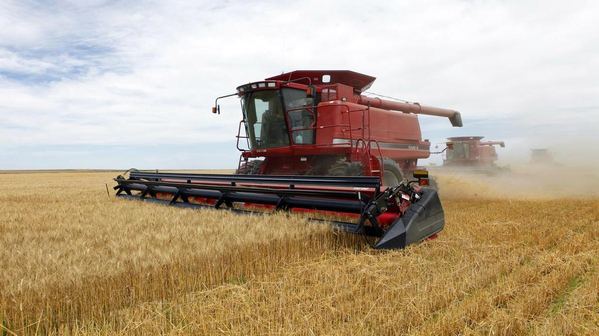 
According to the U.S. Department of Agriculture’s 2012 census data, farmers own about $244 billion in machinery and farm equipment. Because of the seasonal nature of farming, much of the heavy equipment residing with farmers and agricultural retailers is underutilized most of the year.
