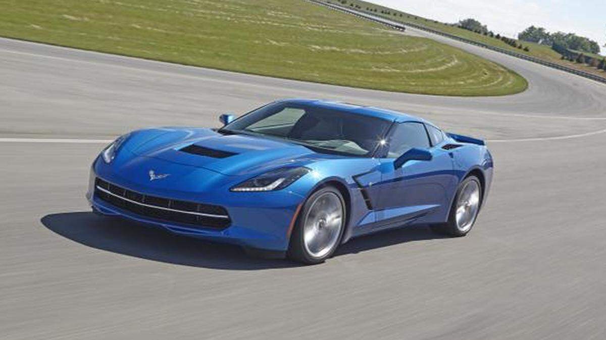 
General Motors is temporarily stopping sales of some 2015 Chevrolet Corvette Stingrays to fix potential air bag and parking brake issues.
