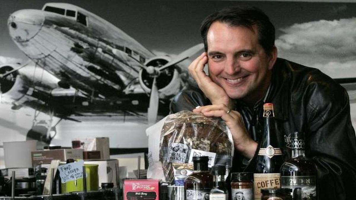 
Danny O’Neill will share the entrepreneurial story of his Kansas City specialty coffee roasting company, The Roasterie.
