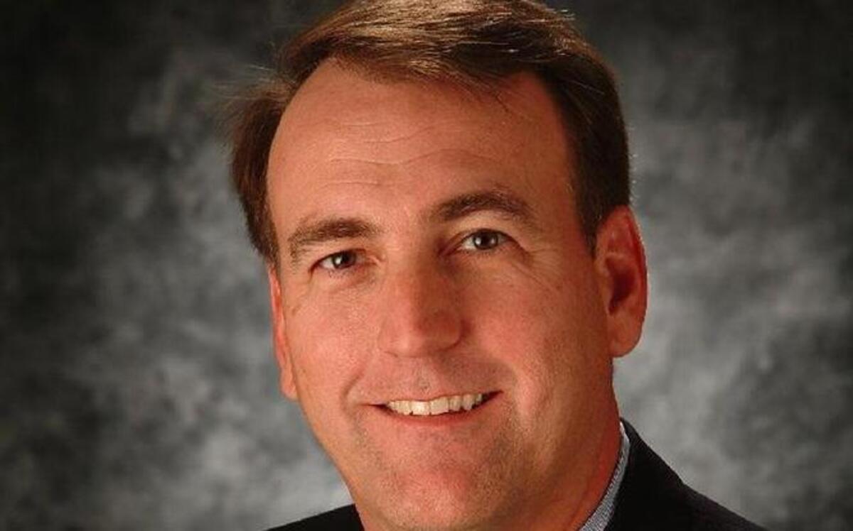 Mark VanLoh, former director of the Kansas City Aviation Department, has been named the new head of the Tulsa, Okla., airport system.