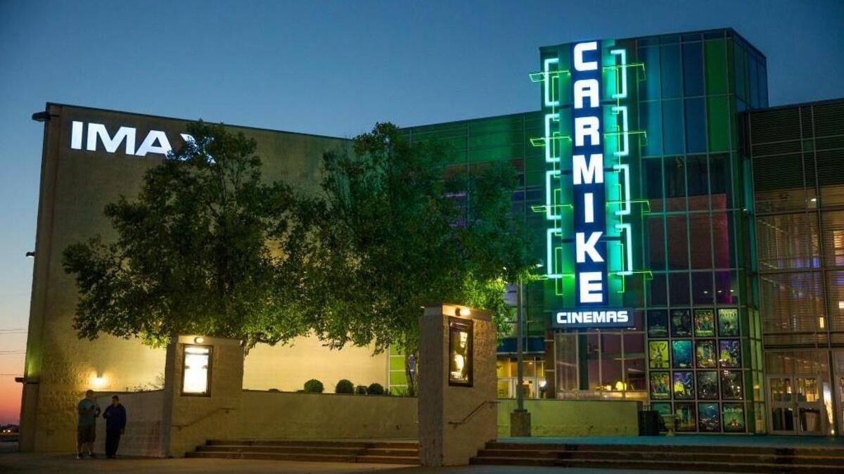 AMC Entertainment Holdings Inc. wants to acquire Carmike Cinemas Inc. for $1.2 billion.