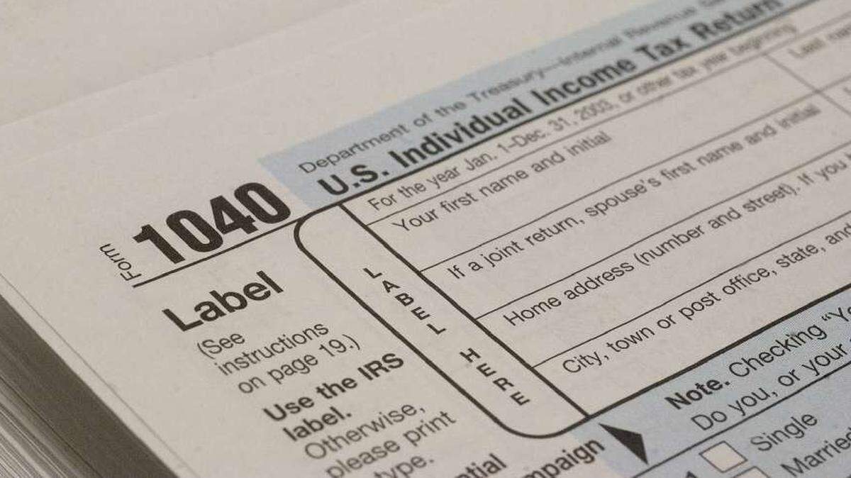 
H&R Block saw a drop in the number of returns it prepared in the just completed tax season. The company said its revenues nevertheless grew.

