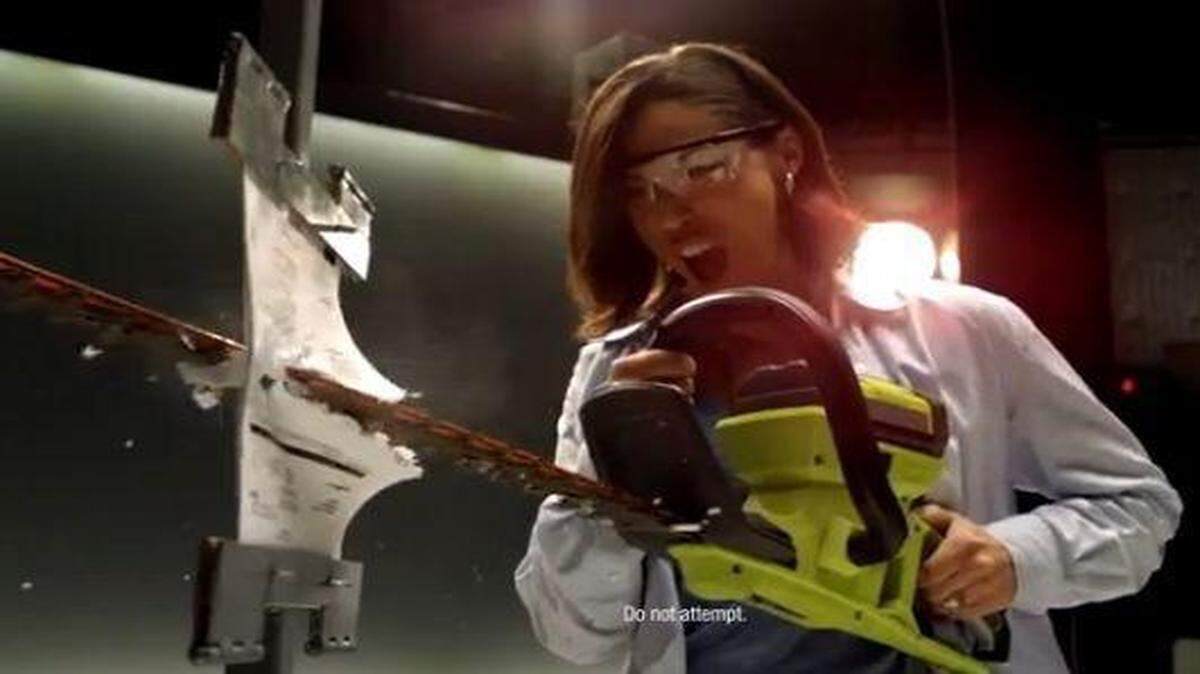 
Sprint’s Super Bowl ad Sunday will build on its current campaign, which invites customers of Verizon and AT&T to come into Sprint and cut their bills in half.
