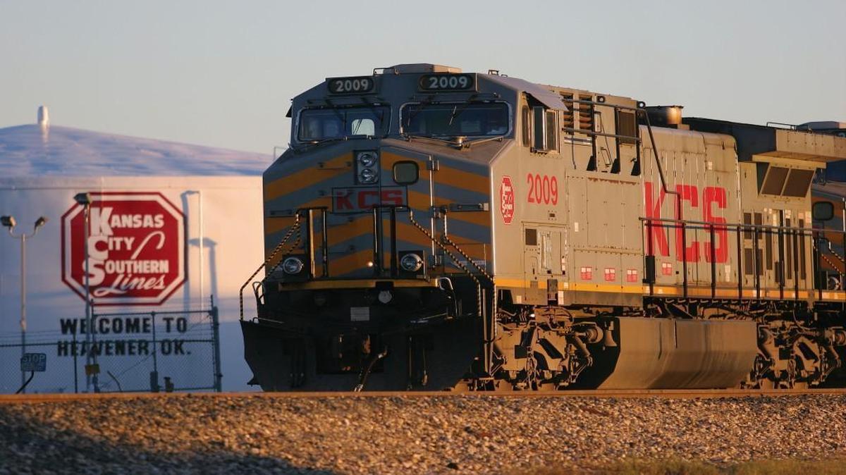 Heavy rains in Texas and Louisiana had shut down parts of Kansas City Southern’s railway operations for three weeks but did not derail its first quarter earnings. The company earned $107.8 million during the first quarter, a 6.9 percent increase, despite a drop in revenues.
