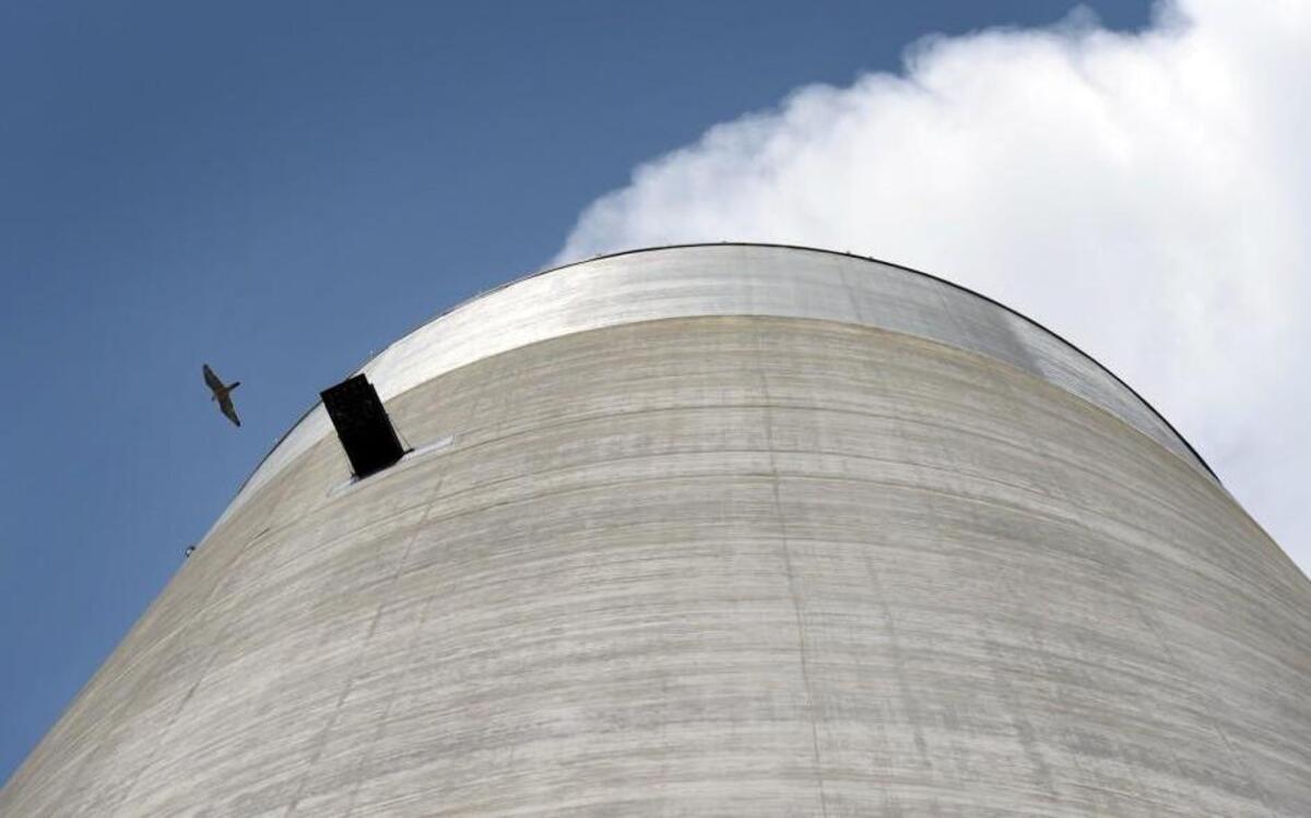 Great Plains Energy, parent of Kansas City Power & Light, could be on the hook for half a billion dollars if a proposed purchase of Westar doesn’t go through. Above, KCP&L’s Iatan Generation Station north of Weston.