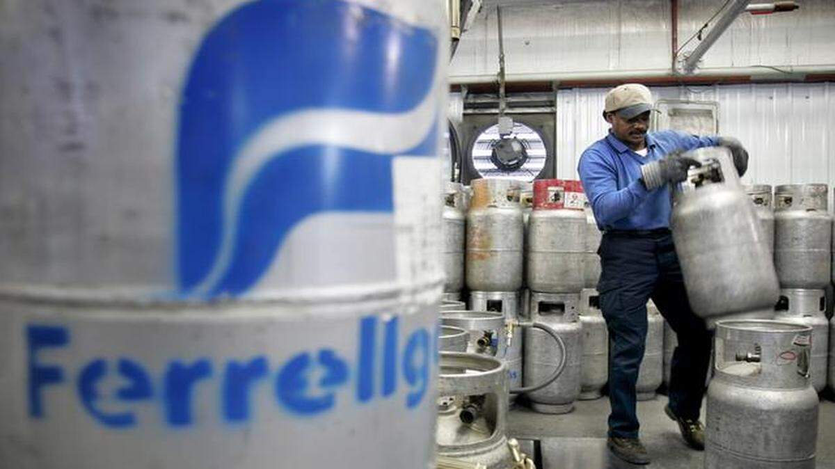 
Ferrellgas Partners said its gross quarterly profit grew 8 percent in the three months ending Oct. 31 to a record $154.7 million.
