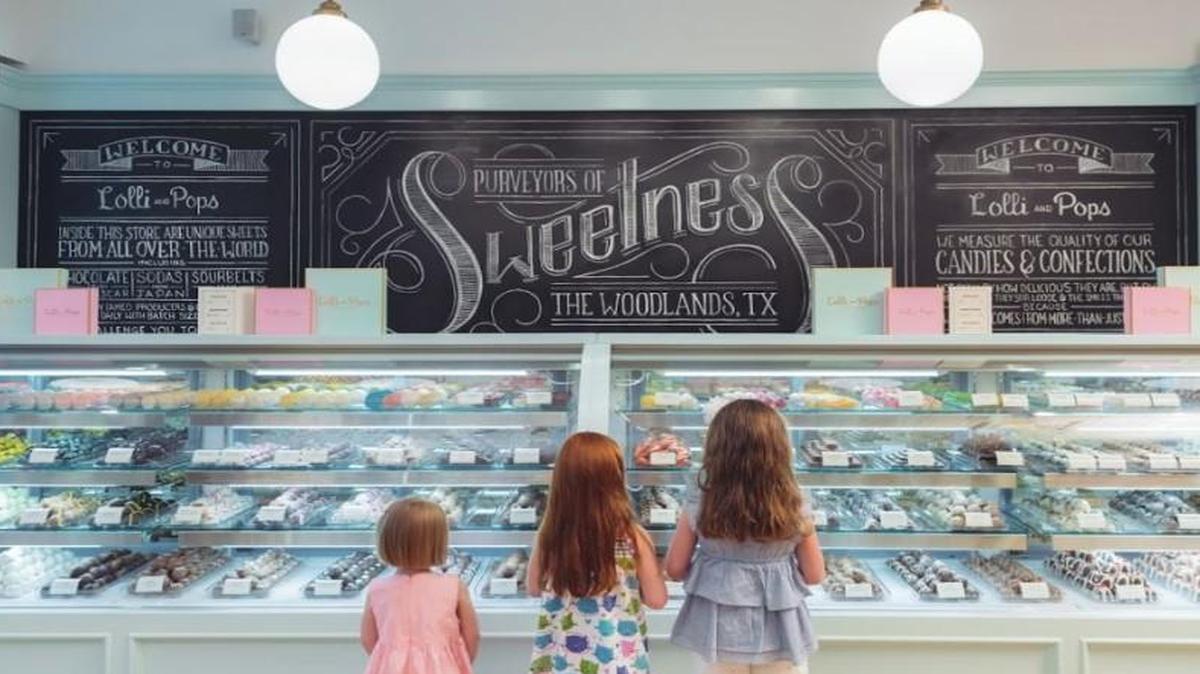 Lolli & Pops features an old-fashioned sweet shop decor. This store is in The Woodlands Mall in Texas.