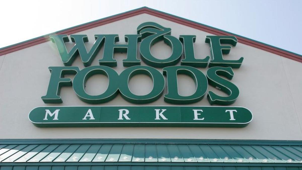Whole Foods Market plans to close its store at 7401 W. 91st St., Overland Park, in early 2018 when a new store opens by UMKC.