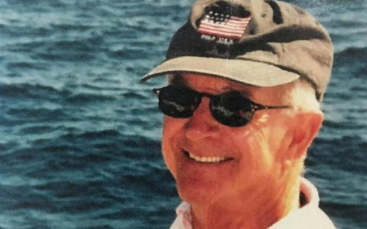 Bill Gilbert, of Gilbert/Robinson restaurant group, died June 12 at age 94. His business brought innovation to the Kansas City restaurant industry.
